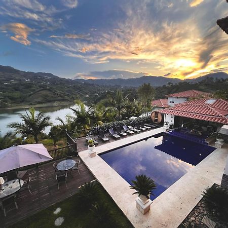 1714 Hotel Boutique Guatape Exterior photo